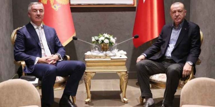 ZNAJU SE DETALJI: Erdogan će na Cetinju ručati u Gradskoj kafani, dovodi i svog kuhara, ali i…