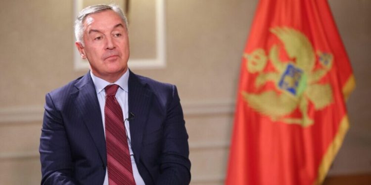 Đukanović: Ne vjerujem da će mitropolit sjutra biti ustoličen na Cetinju