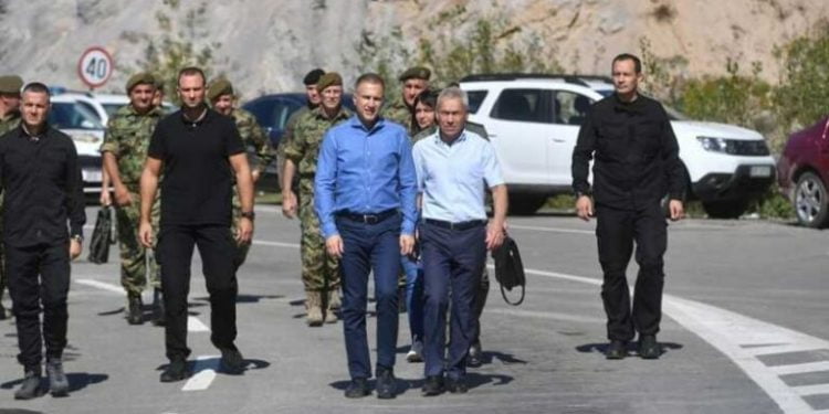 Stefanović i ruski ambasador na Jarinju: Nismo ničim izazvali tenzije