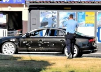 Radnik sjekirom demolirao pogrešan Audi, mislio da je šefov