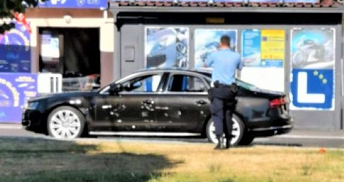 Radnik sjekirom demolirao pogrešan Audi, mislio da je šefov